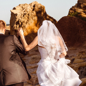 Wedding at seashore